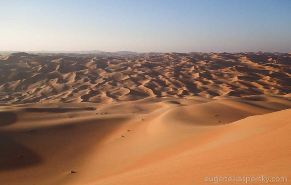 desert-stroll-1-945x600